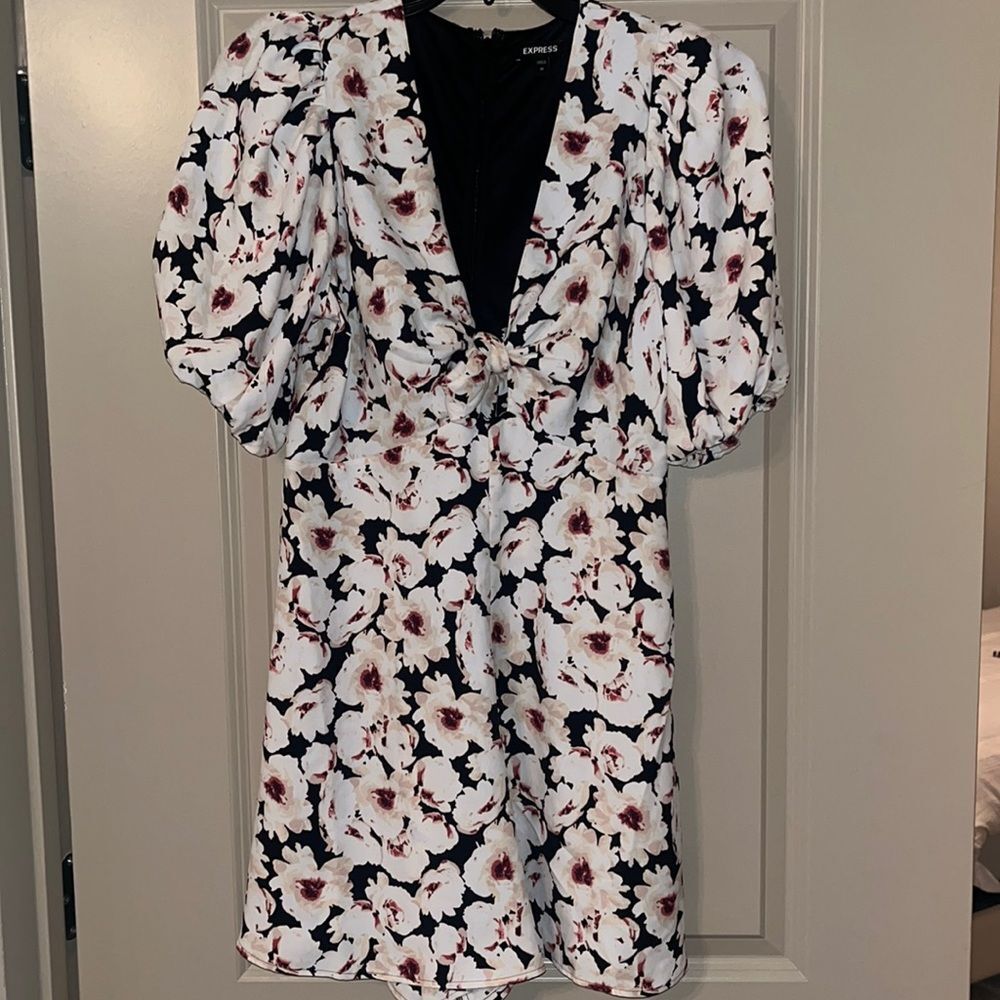 Express Women’s Romper Dress Size M